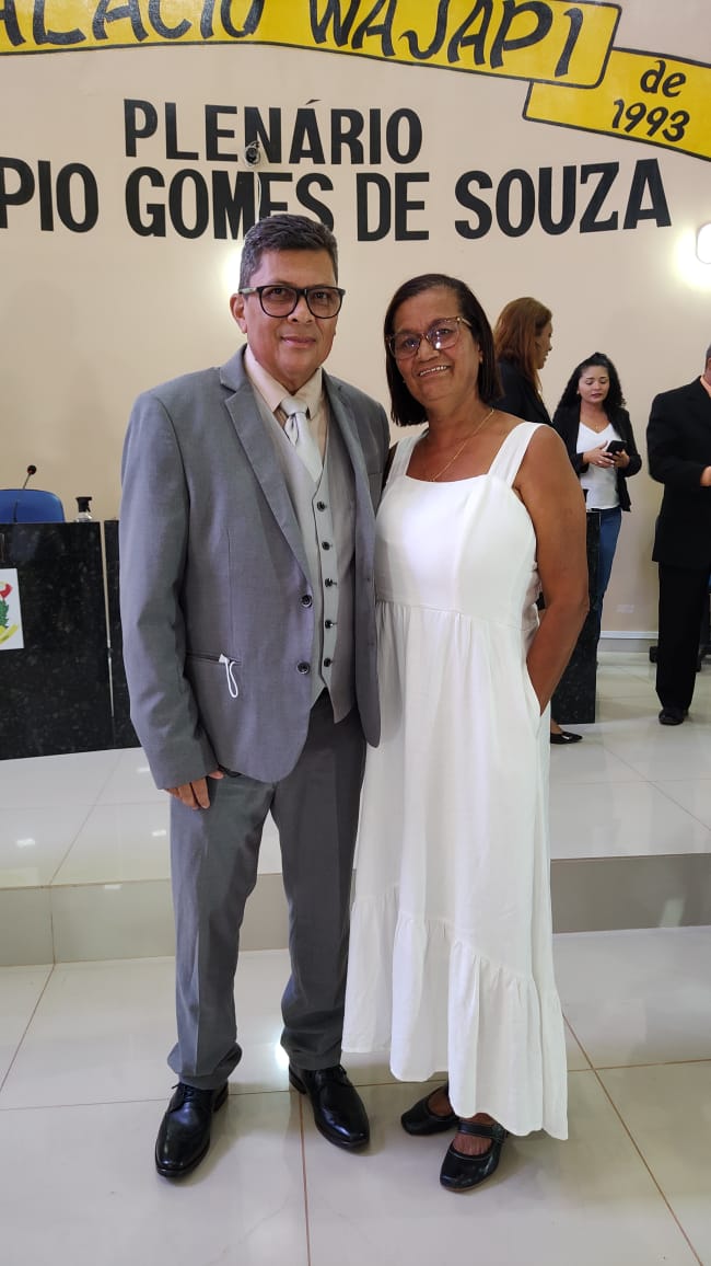 PRESIDENTE DA CÂMARA DE VEREADORES RAIMUNDÃO E SUA ESPOSA RITA.jpeg